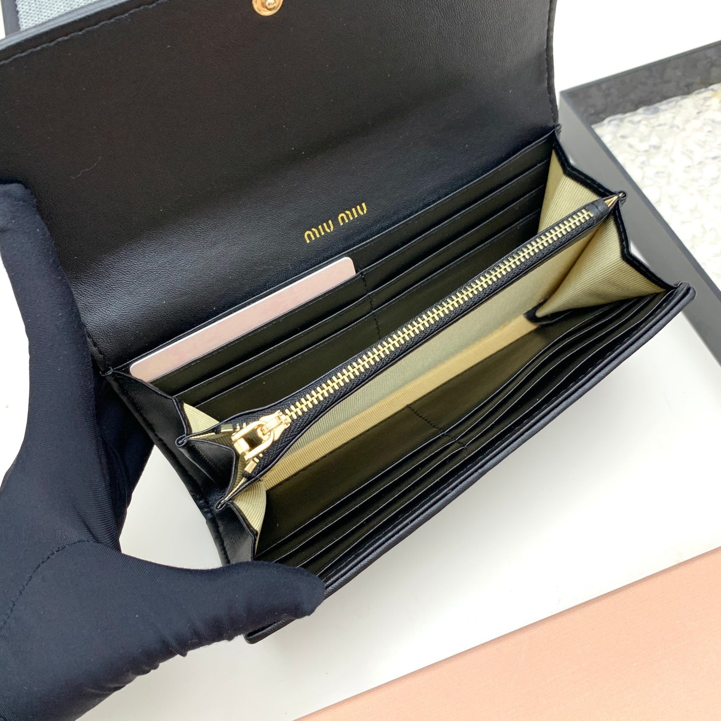 New women's niche light luxury high texture pleated diamond grid long wallet, hand-held bag, card bag