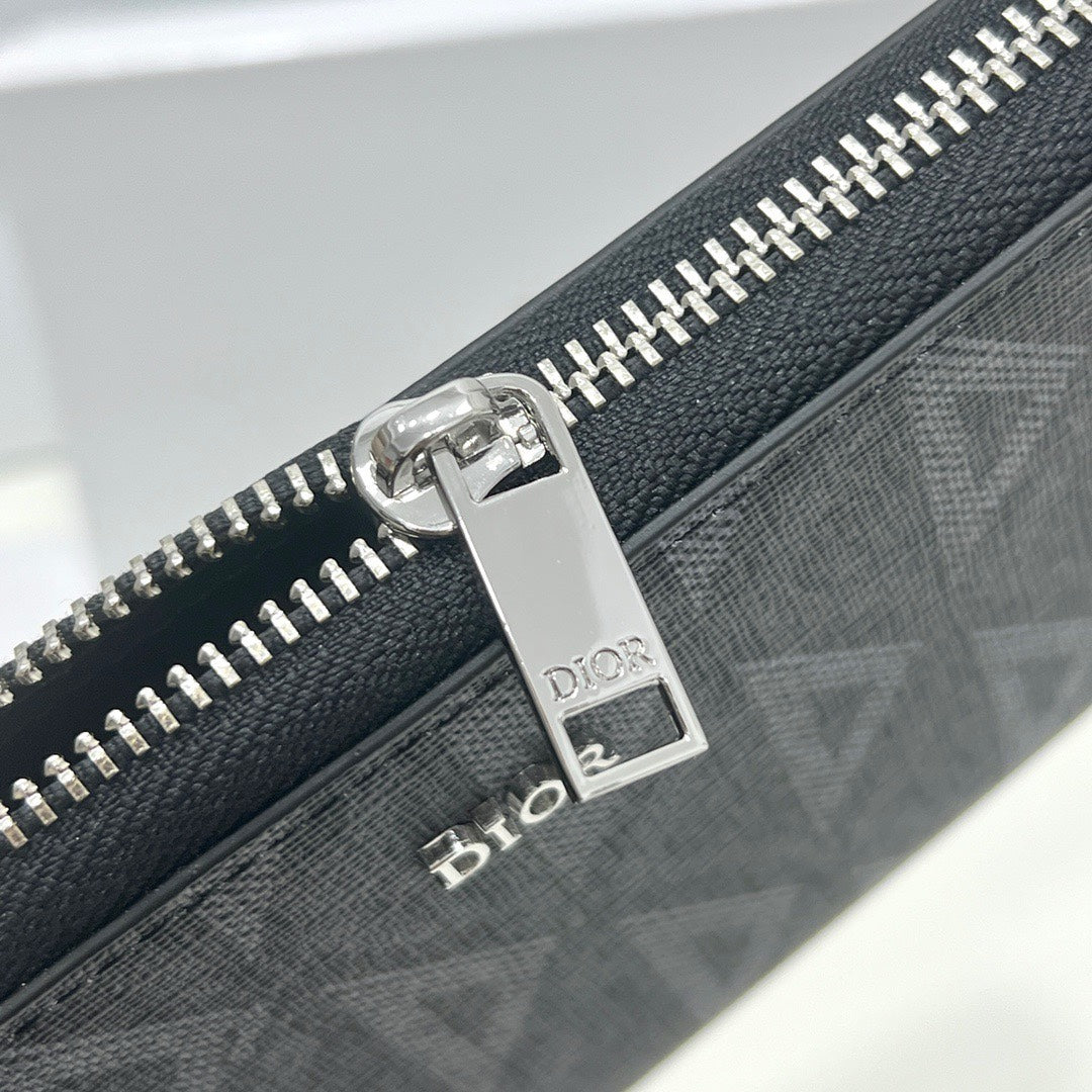 New retro men's long zipper handbag with large capacity and multiple card slots wallet