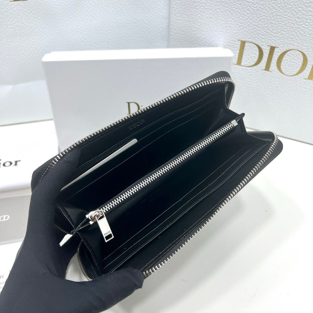New retro men's long zipper handbag with large capacity and multiple card slots wallet