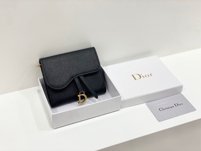 New European and American simple and versatile folding wallet with multiple card slots and buckle for women's short wallet