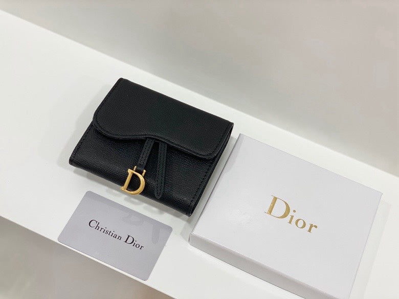 New European and American simple and versatile folding wallet with multiple card slots and buckle for women's short wallet