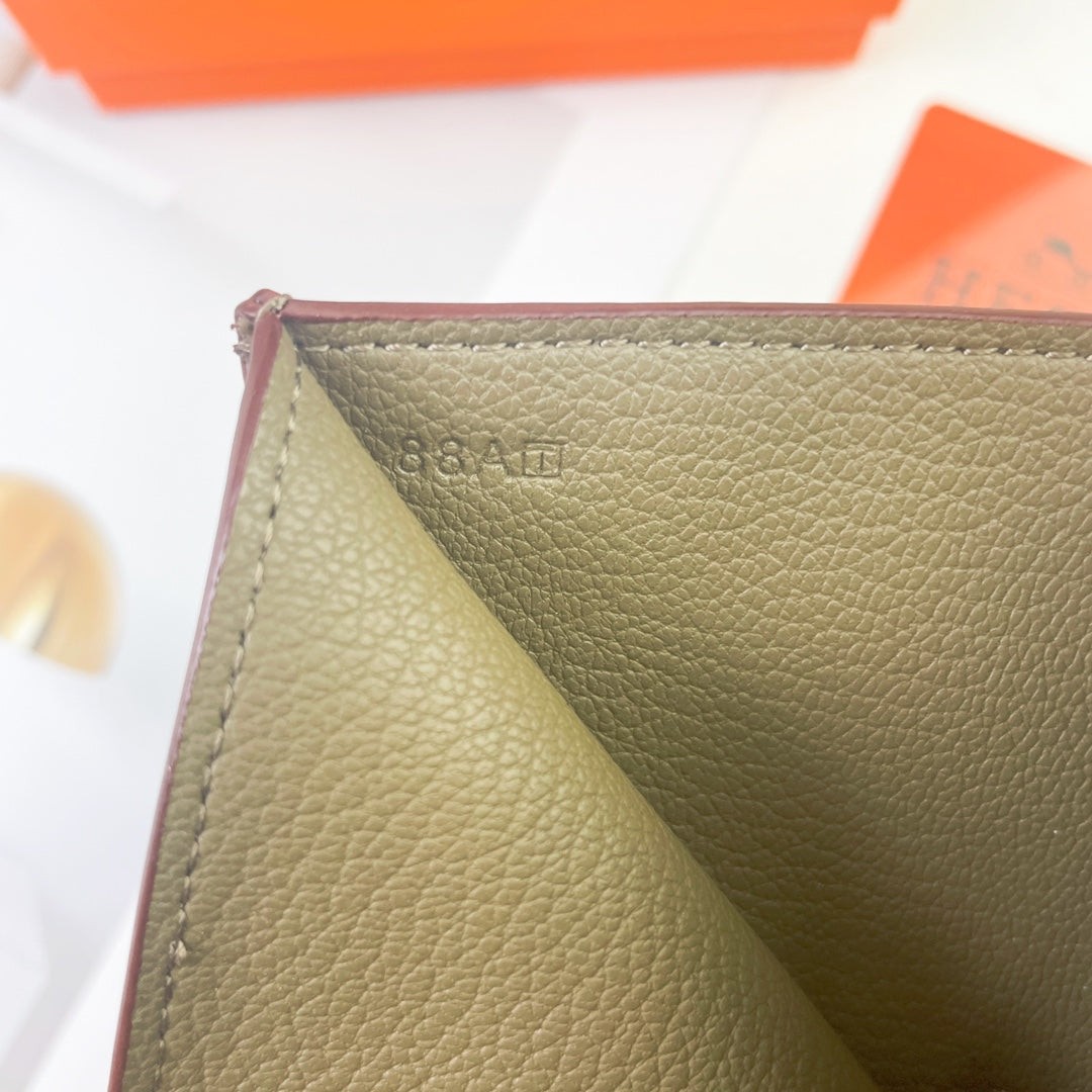 New Fashionable and Exquisite H Family Women's Short and High end Card Bag Wallet