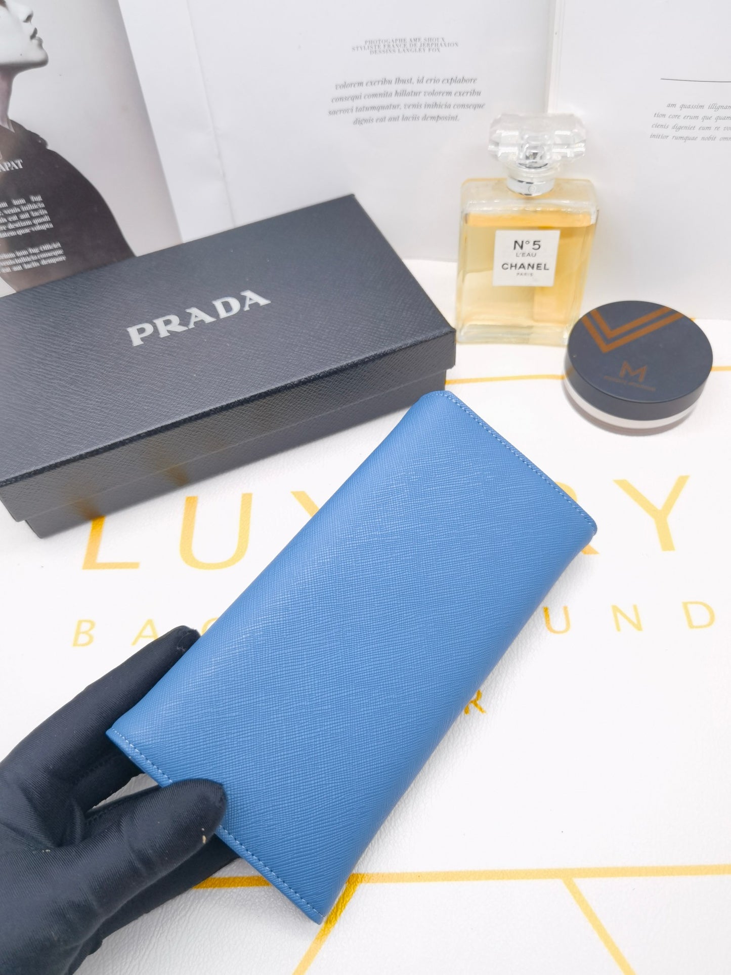 New Fashionable and Versatile Saffiano Light Luxury Women's Long Flip Card Large Capacity Wallet