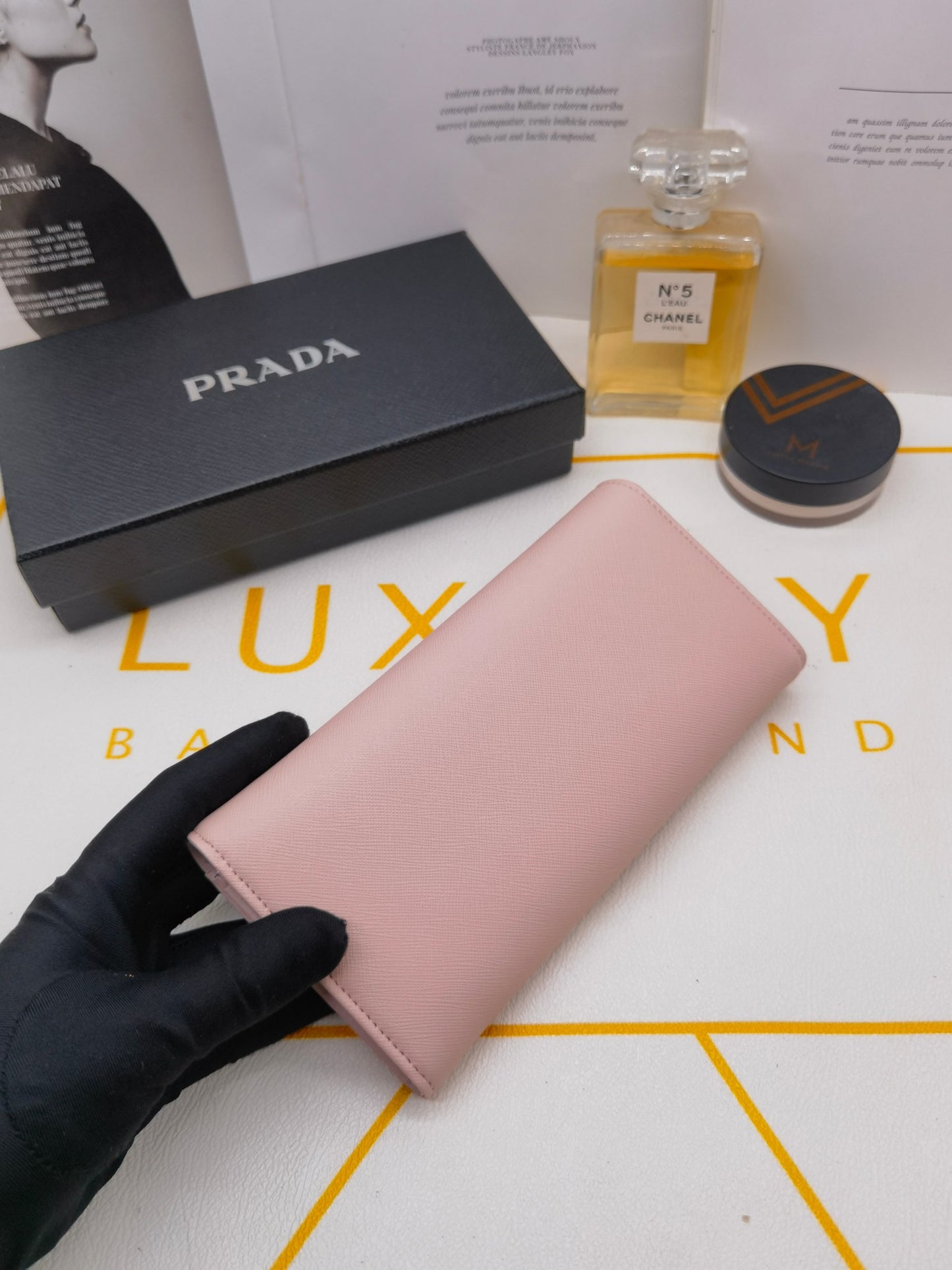 New Fashionable and Versatile Saffiano Light Luxury Women's Long Flip Card Large Capacity Wallet