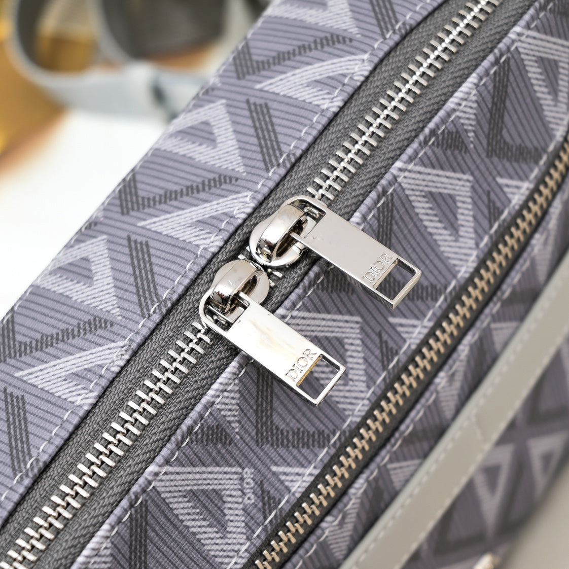 New Men's Postman Bag Double Zipper Camera Bag Retro Cowhide Jacquard Embroidery Shoulder Bag Crossbody Bag Messenger Bag