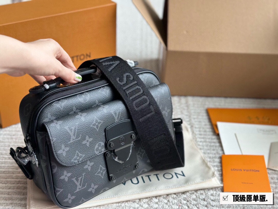 New  LOCK Men's Postman Bag