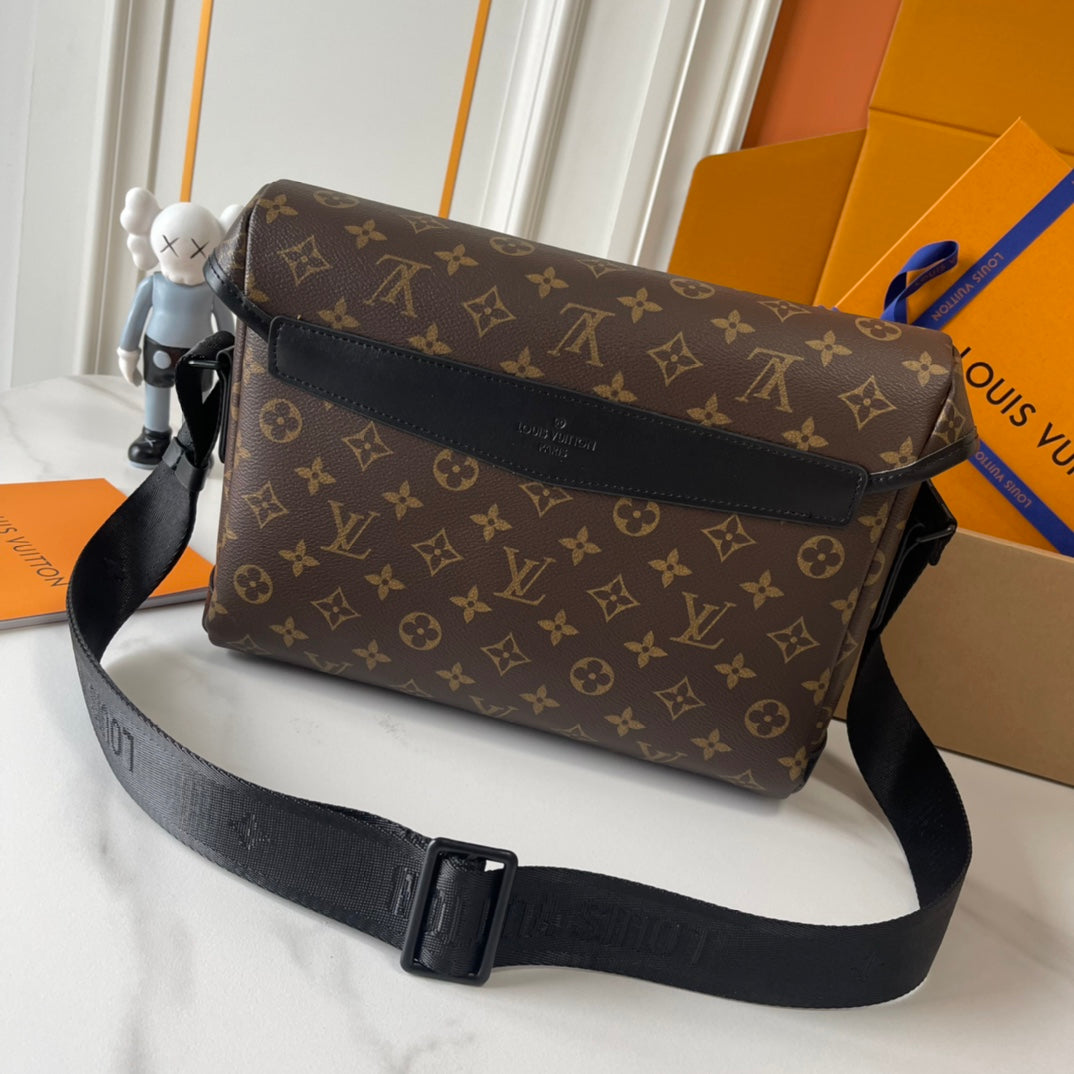 New high-quality fashion trend VOYAGER series men's presbyopia messenger bag crossbody bag