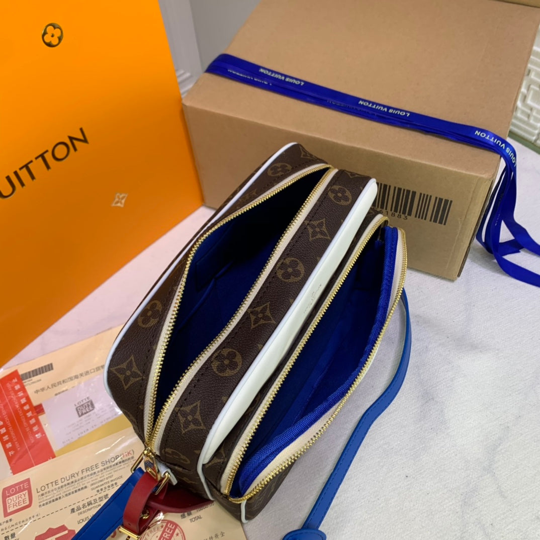 New Fashionable, Casual, Versatile, Classic Old Flower Men's Crossbody Bag, Shoulder Bag, NBA Co branded Postman Bag