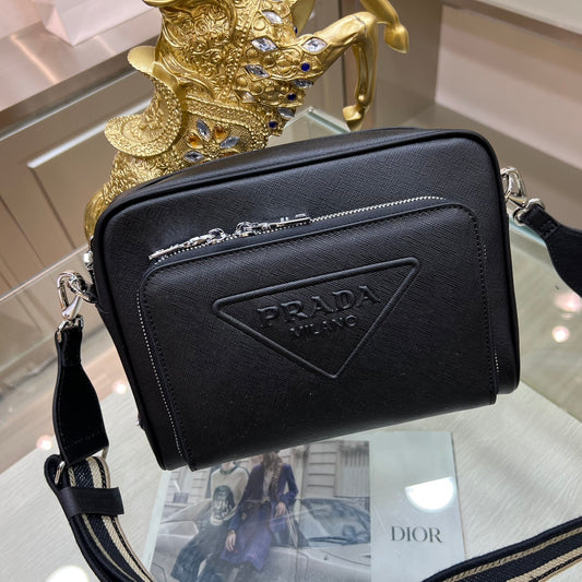European and American high-quality new fashion trend light luxury Saffiano men's versatile cowhide leather crossbody shoulder bag