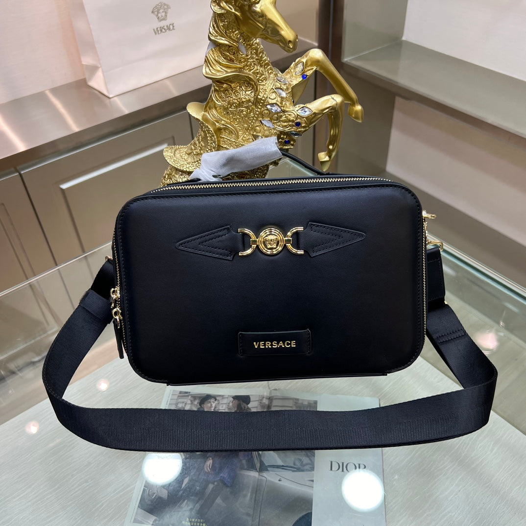 High quality European and American new fashion trend light luxury Medusa Biggie men's versatile cowhide leather crossbody, single shoulder, hand-held mailman bag