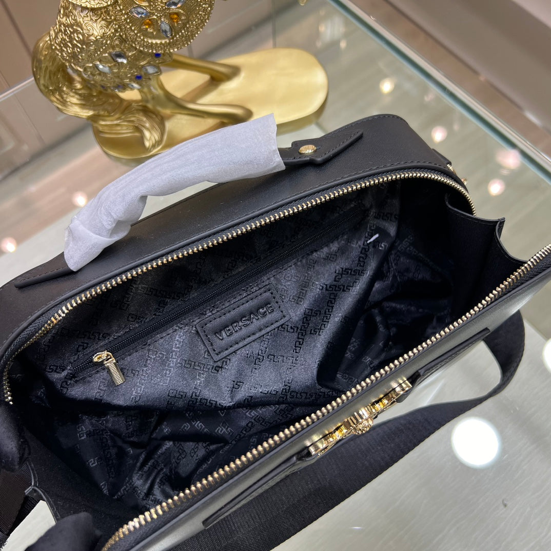 High quality European and American new fashion trend light luxury Medusa Biggie men's versatile cowhide leather crossbody, single shoulder, hand-held mailman bag