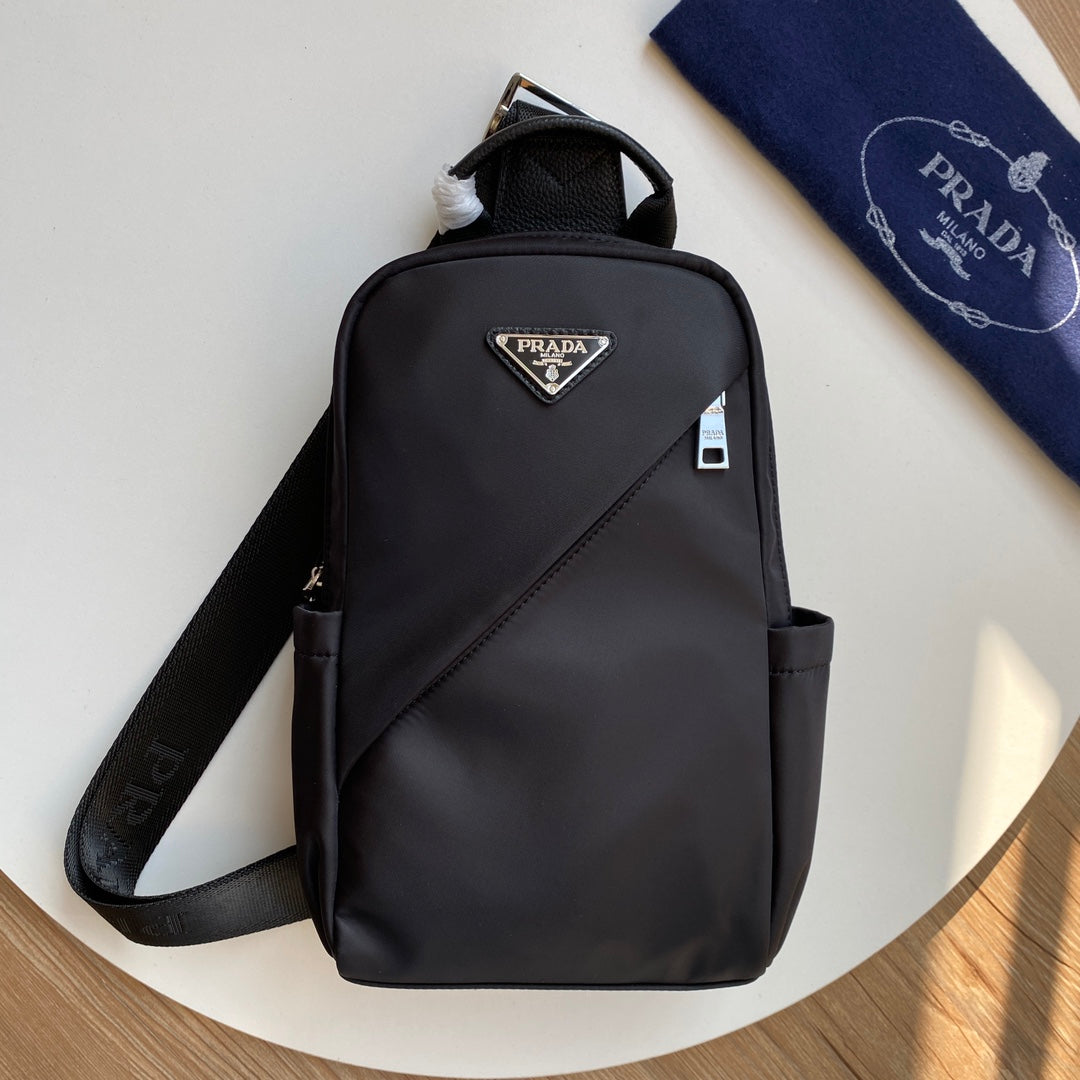 New fashion trend men's casual chest bag crossbody bag versatile single shoulder multifunctional backpack chest bag