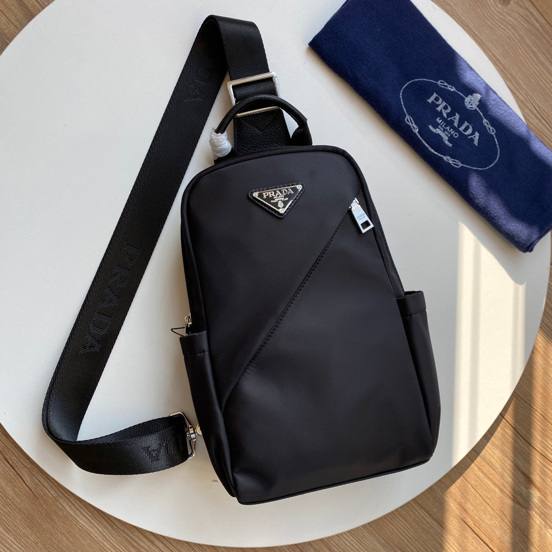 New fashion trend men's casual chest bag crossbody bag versatile single shoulder multifunctional backpack chest bag