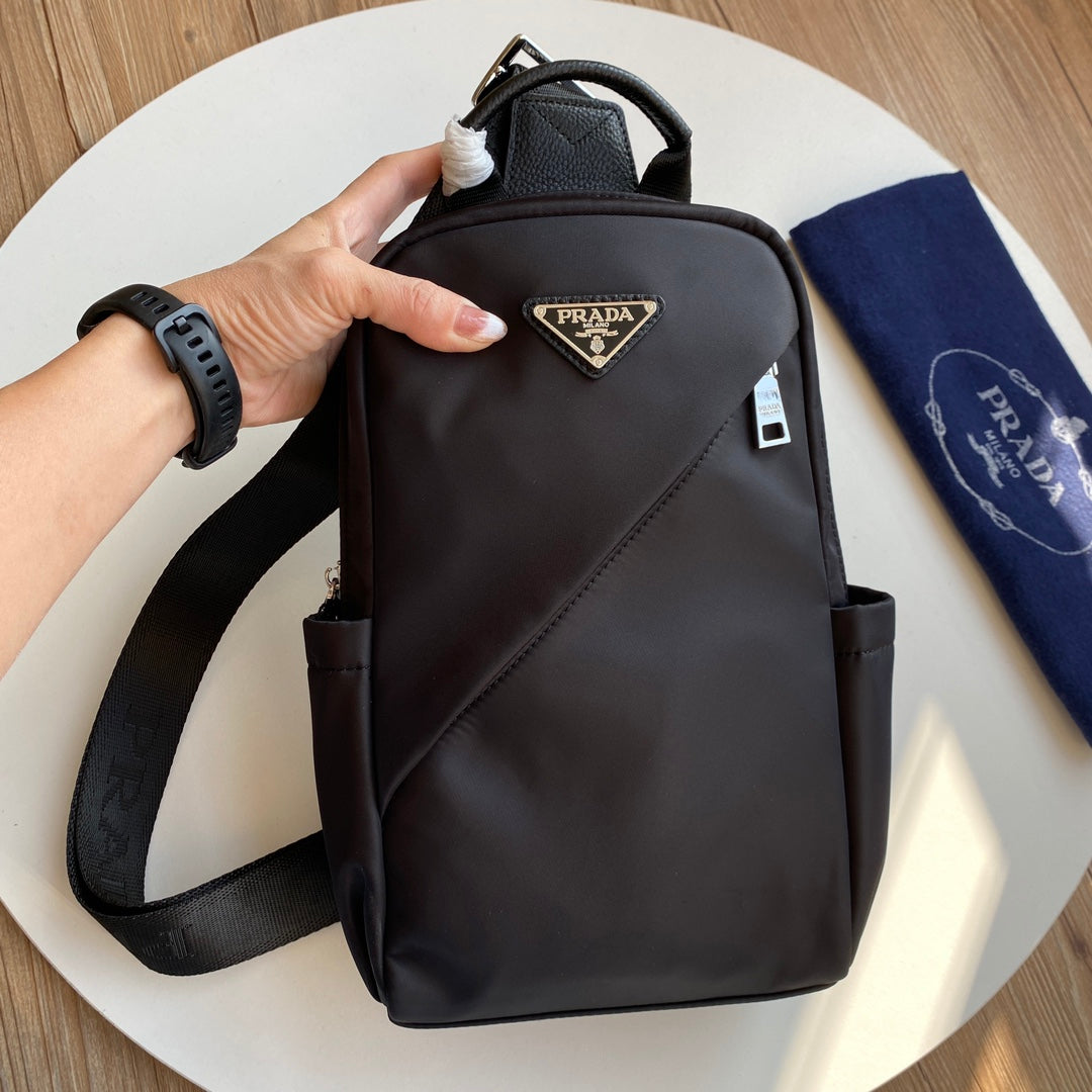 New fashion trend men's casual chest bag crossbody bag versatile single shoulder multifunctional backpack chest bag