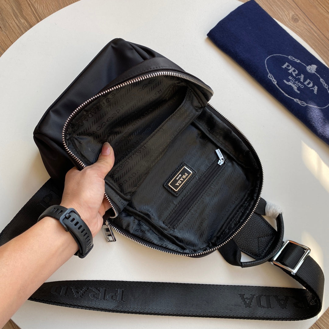 New fashion trend men's casual chest bag crossbody bag versatile single shoulder multifunctional backpack chest bag