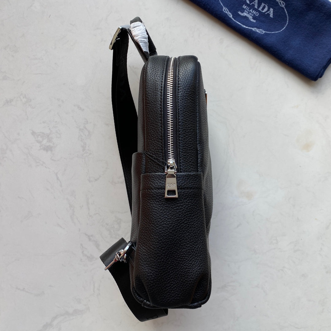 New fashion trend men's casual chest bag crossbody bag versatile single shoulder multifunctional backpack chest bag