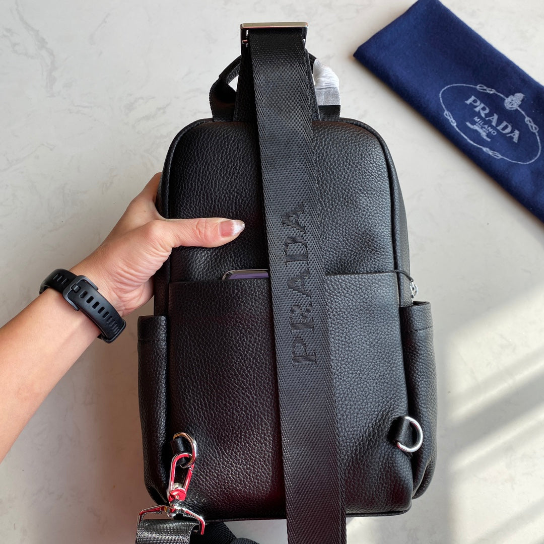 New fashion trend men's casual chest bag crossbody bag versatile single shoulder multifunctional backpack chest bag