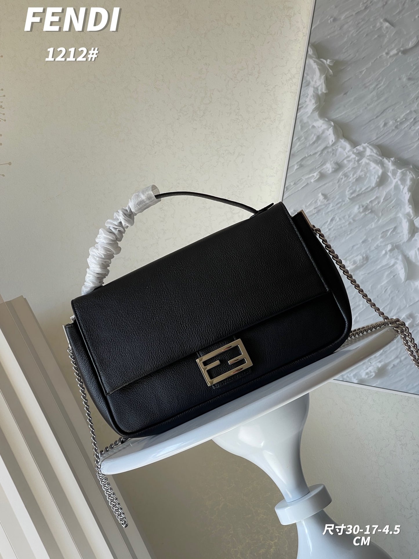 European and American high-quality new fashion trend Baguette light luxury cowhide handbag, single shoulder cross fashion women's bag