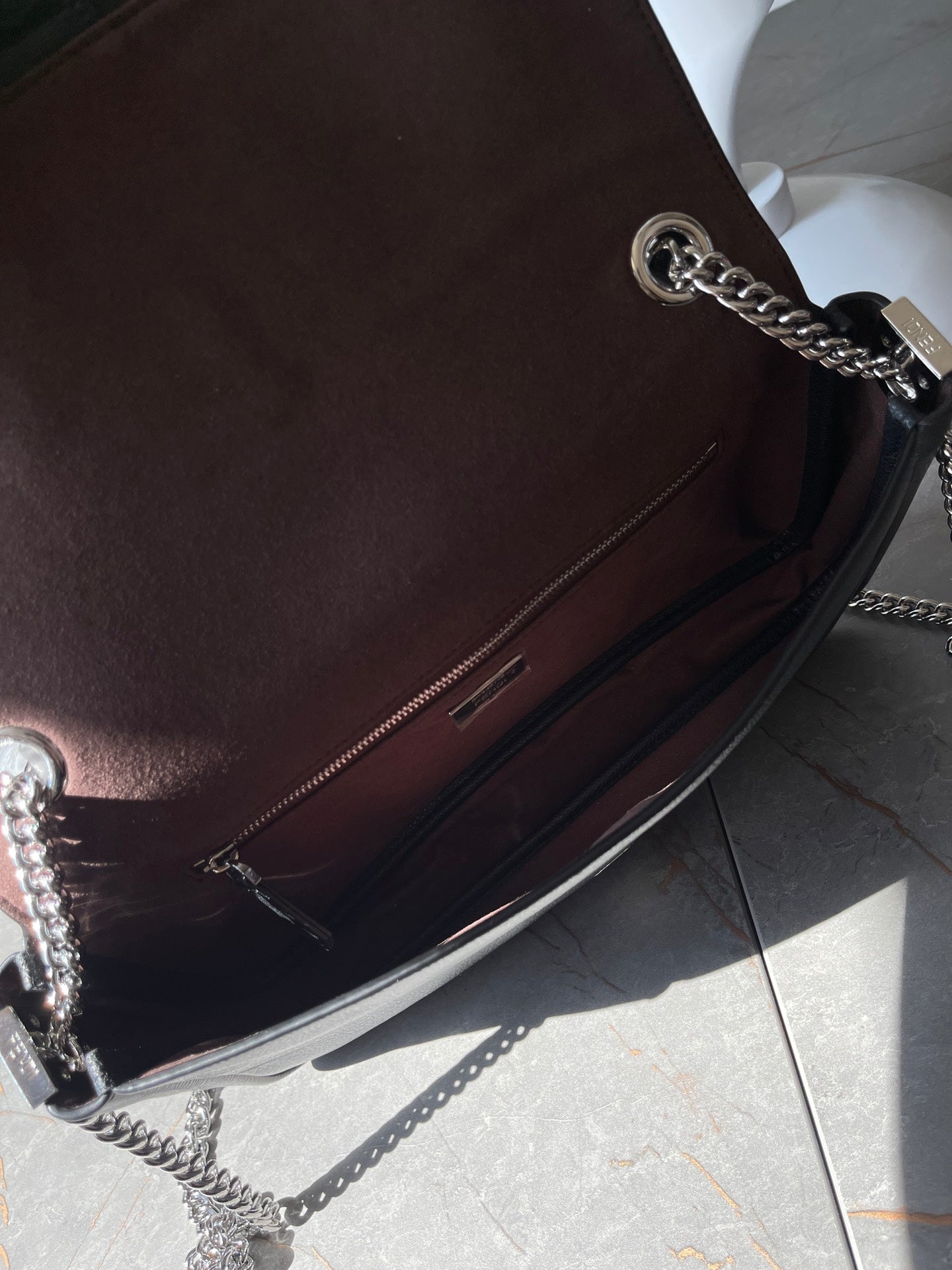 European and American high-quality new fashion trend Baguette light luxury cowhide handbag, single shoulder cross fashion women's bag