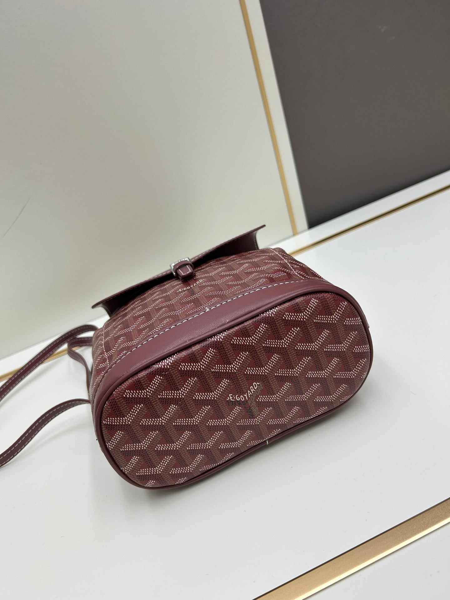 New Fashionable and Stylish Alpin Mini Women's Style Backpack with Old Flower Full Print Leather Backpack, Single Shoulder Crossbody Bag
