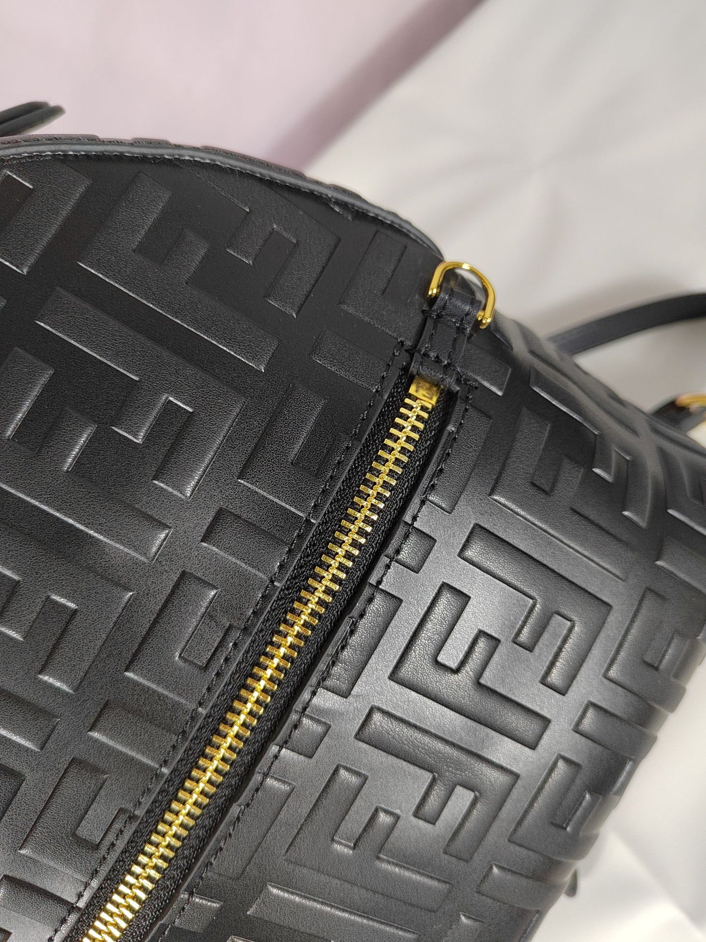 European and American new fashionable and versatile cowhide leather women's high-end feeling, vintage letters, double FF relief handbag backpack