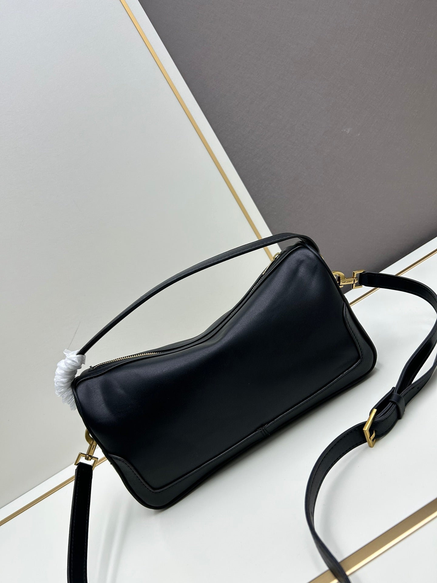 European and American high-quality new fashion trend high-end women's light luxury soft cowhide handbag commuting armpit bag pillow bag shoulder crossbody bag（复制）