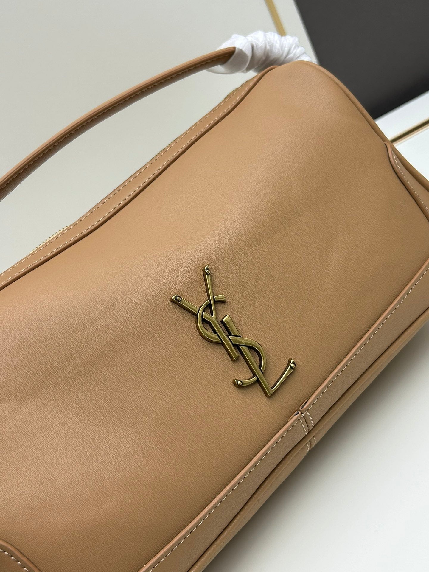 European and American high-quality new fashion trend high-end women's light luxury soft cowhide handbag commuting armpit bag pillow bag shoulder crossbody bag（复制）