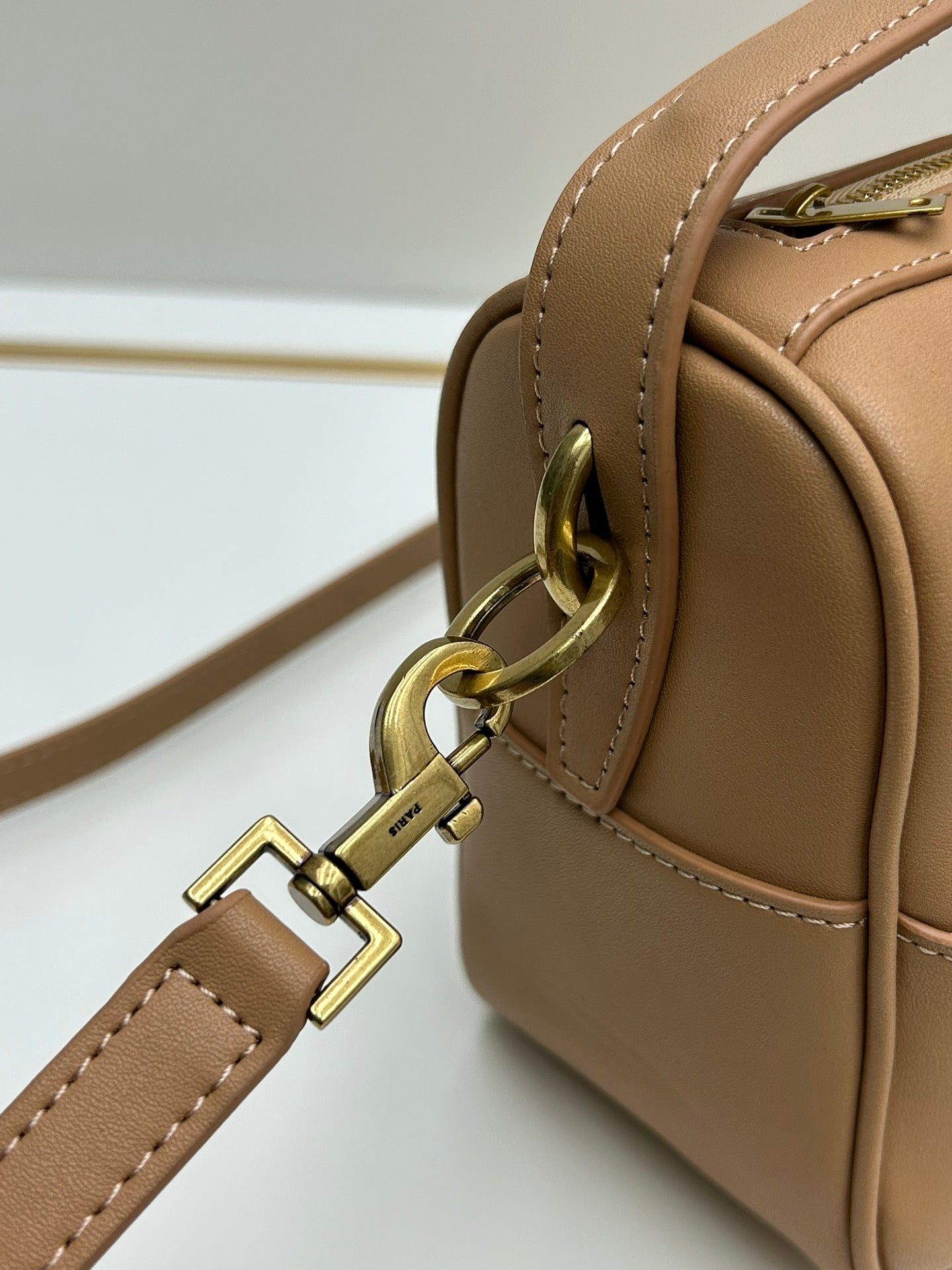 European and American high-quality new fashion trend high-end women's light luxury soft cowhide handbag commuting armpit bag pillow bag shoulder crossbody bag（复制）