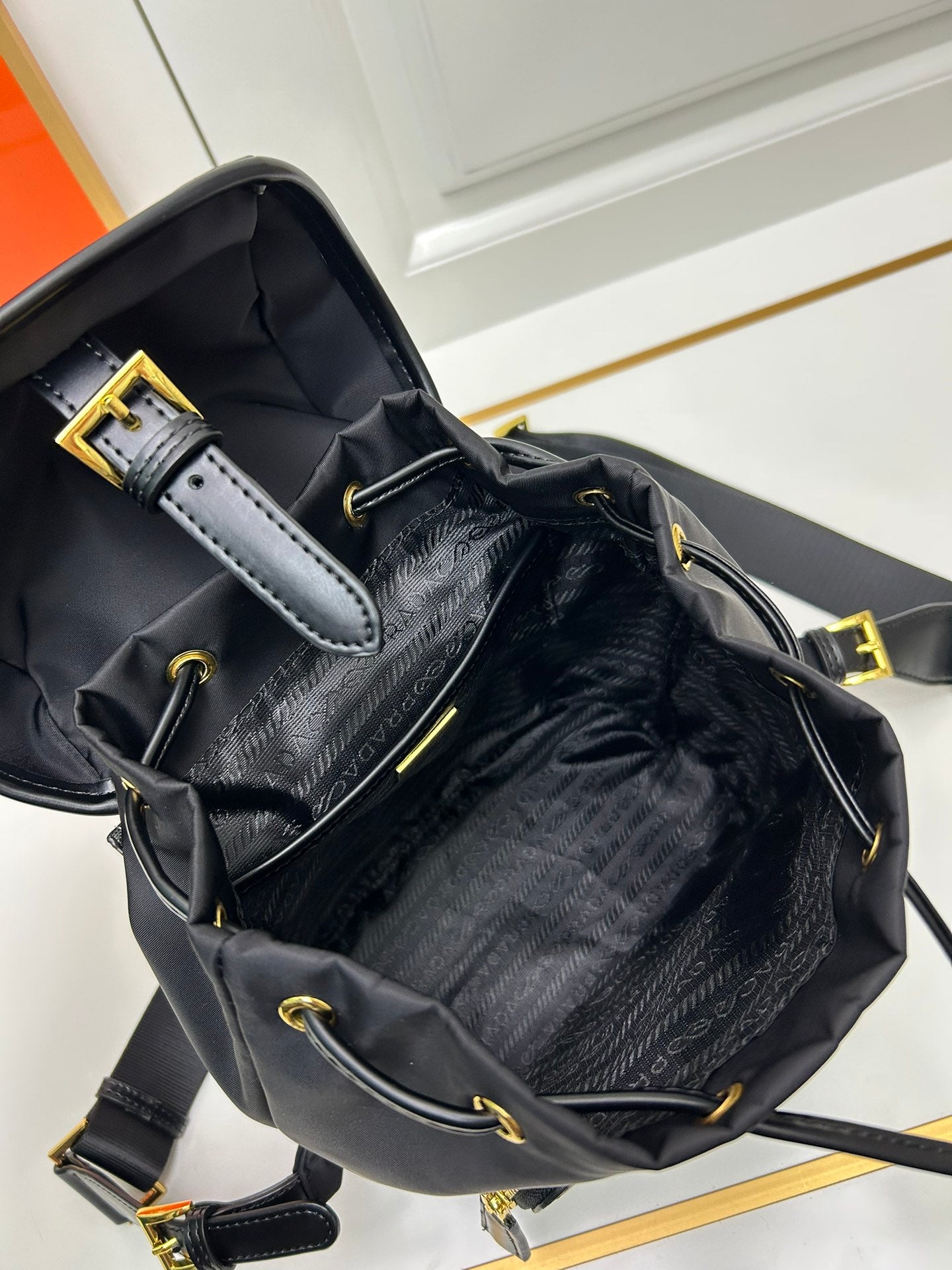New Fashion PRADA Lightweight Luxury Leisure Women's Multi functional Travel Backpack