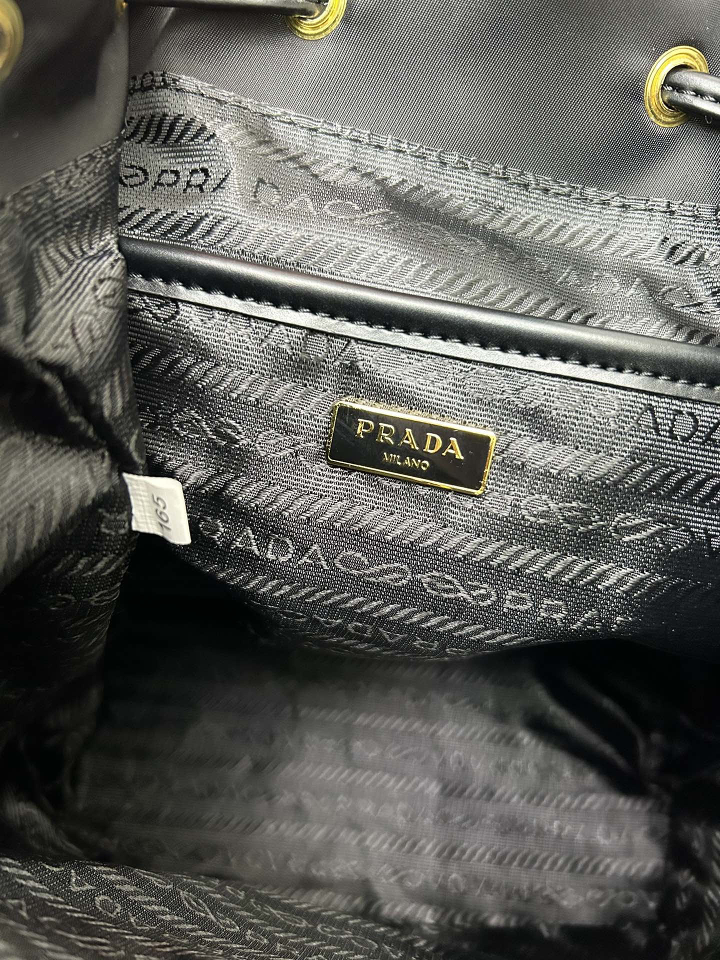 New Fashion PRADA Lightweight Luxury Leisure Women's Multi functional Travel Backpack