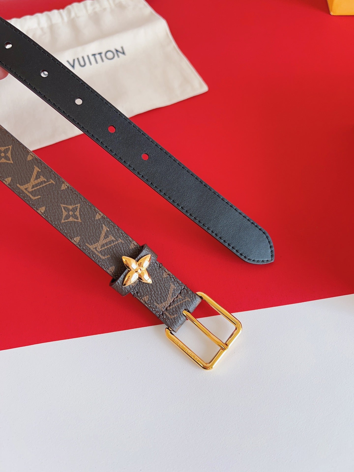 New Pretty  canvas calf leather double-sided belt belt, fashionable and versatile decoration, wide shorts skirt, high-end feeling, paired with jeans belt
