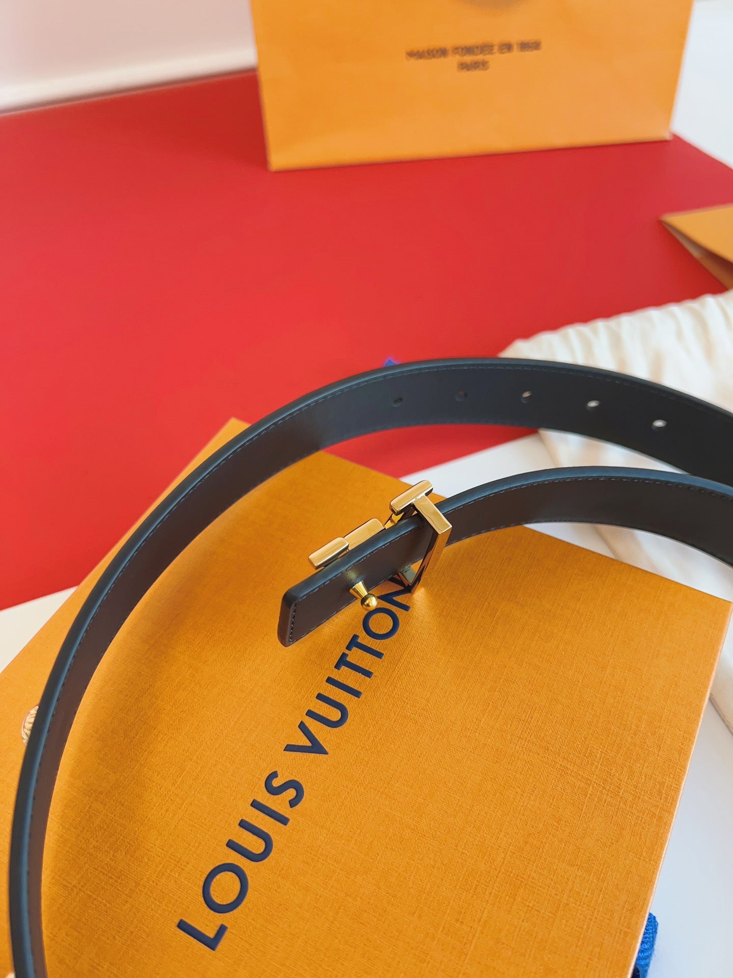 New Pretty  canvas calf leather double-sided belt belt, fashionable and versatile decoration, wide shorts skirt, high-end feeling, paired with jeans belt