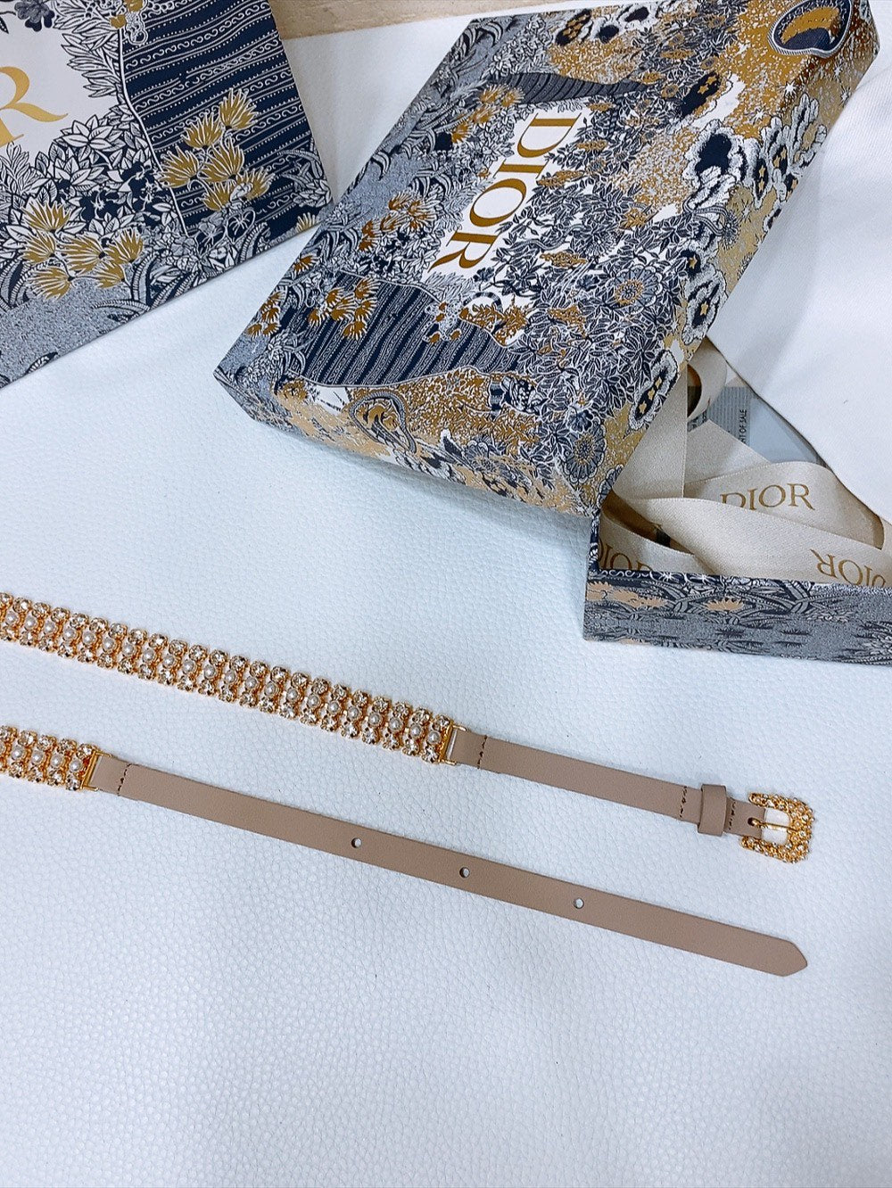 New Women's Leather Shining Crystal Belt 10MM
