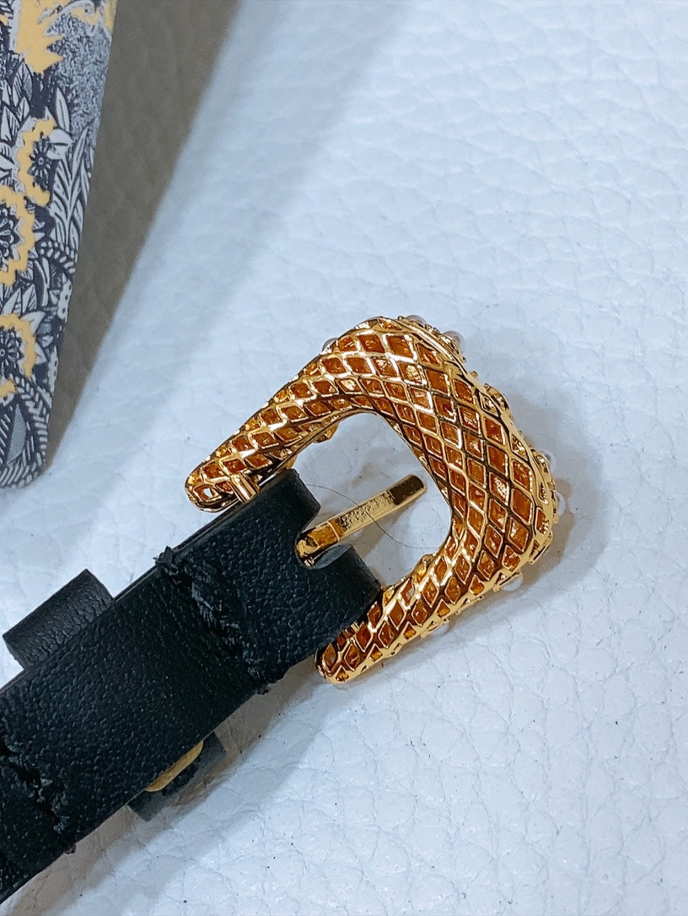 New Women's Leather Shining Crystal Belt 10MM