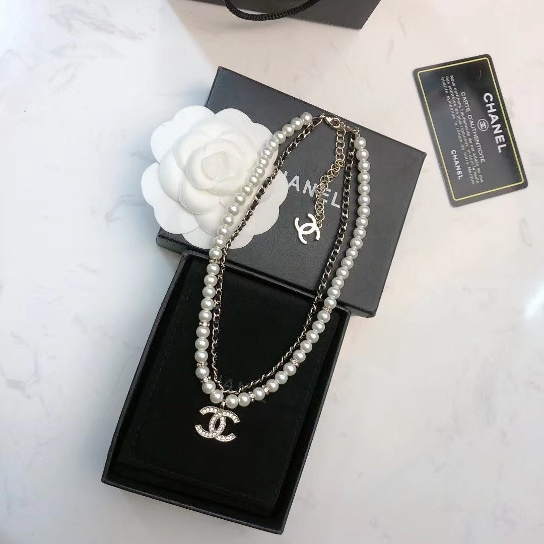 New Fashion Trends Pearl Necklace