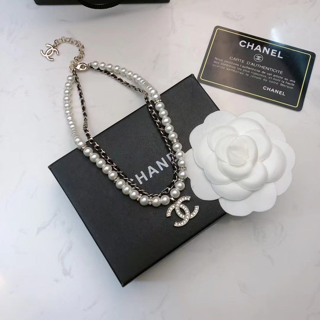 New Fashion Trends Pearl Necklace