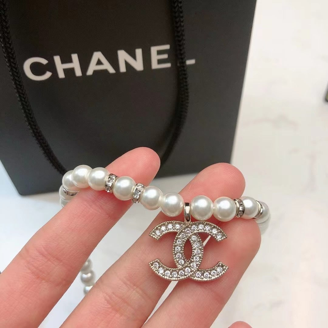 New Fashion Trends Pearl Necklace