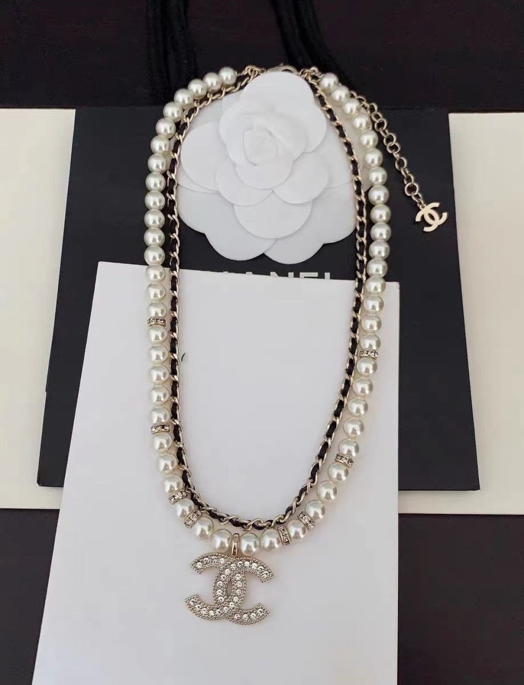 New Fashion Trends Pearl Necklace