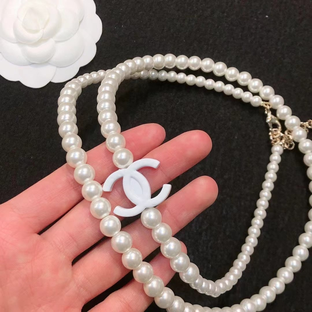 New Fashion Trends Show Pearl Necklace