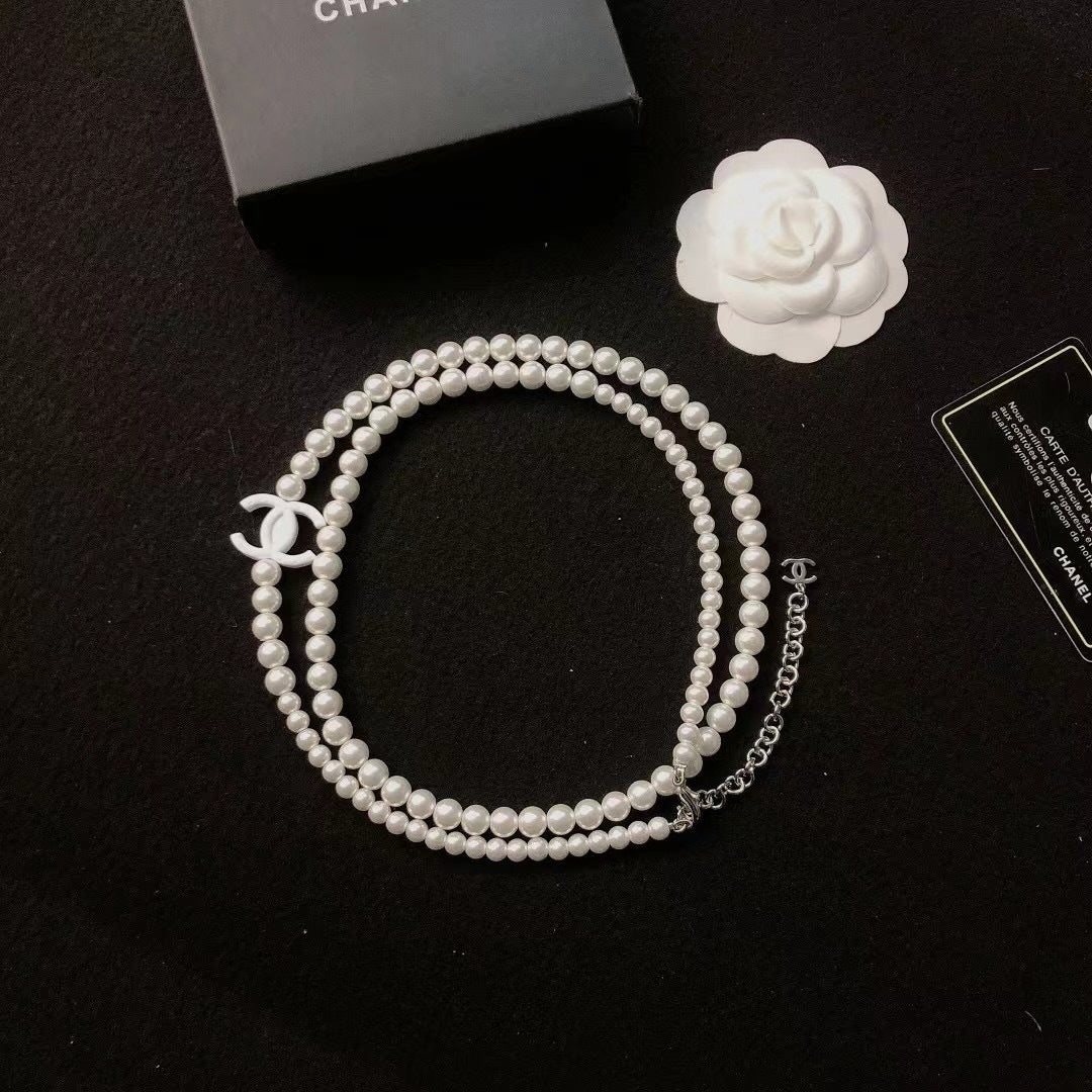 New Fashion Trends Show Pearl Necklace