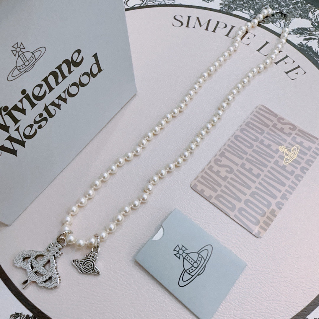 New Fashion Trends  Queen of Saturn 🪐✨  High quality classic Saturn pearl necklace, suitable for both men and women