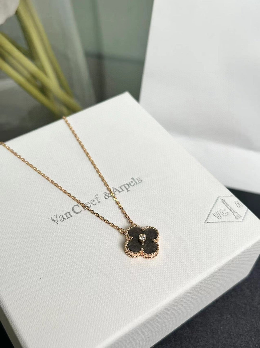 New Fashion Trends Classic Single Flower Clover 18K Gold Women's Necklace