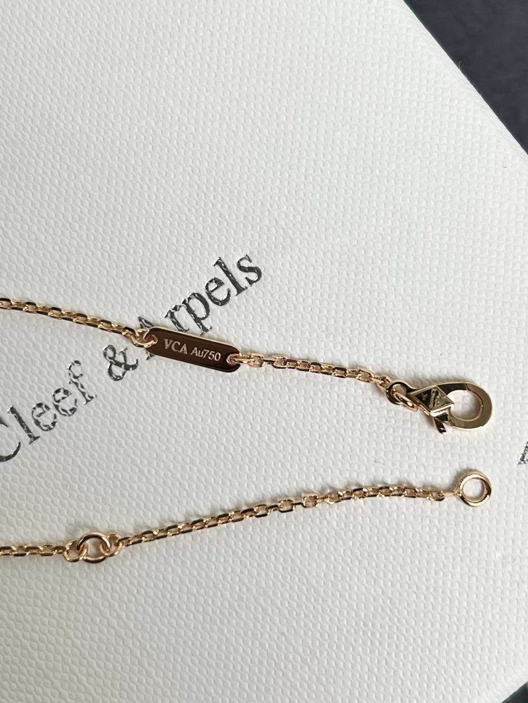 New Fashion Trends Classic Single Flower Clover 18K Gold Women's Necklace