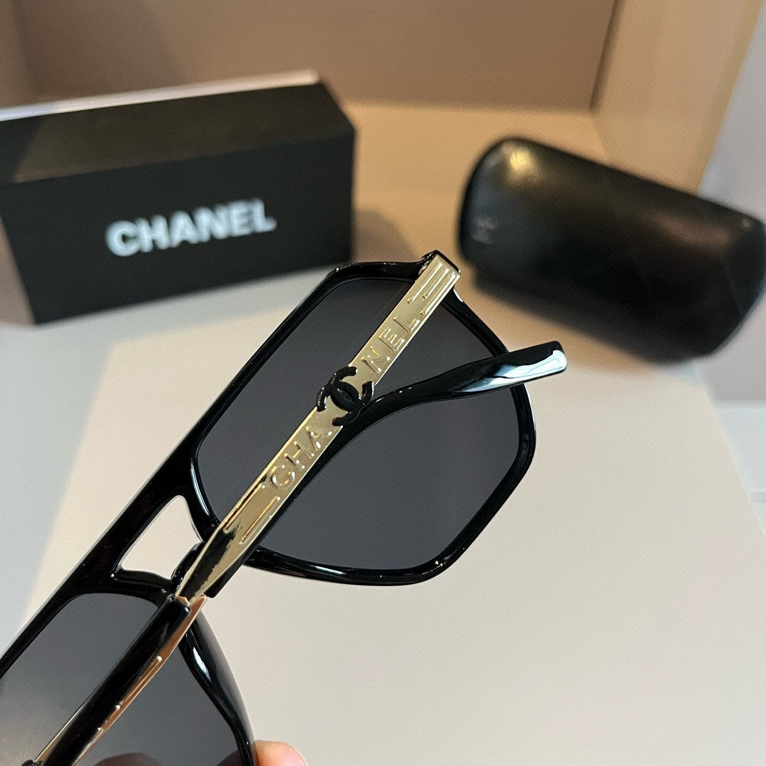 New fashion star with large frame sunglasses