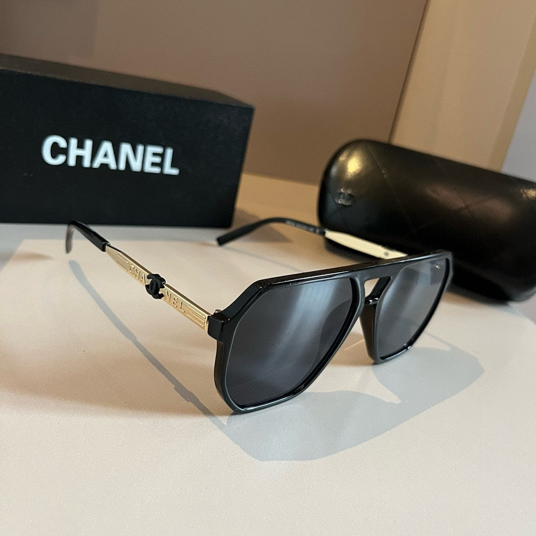 New fashion star with large frame sunglasses