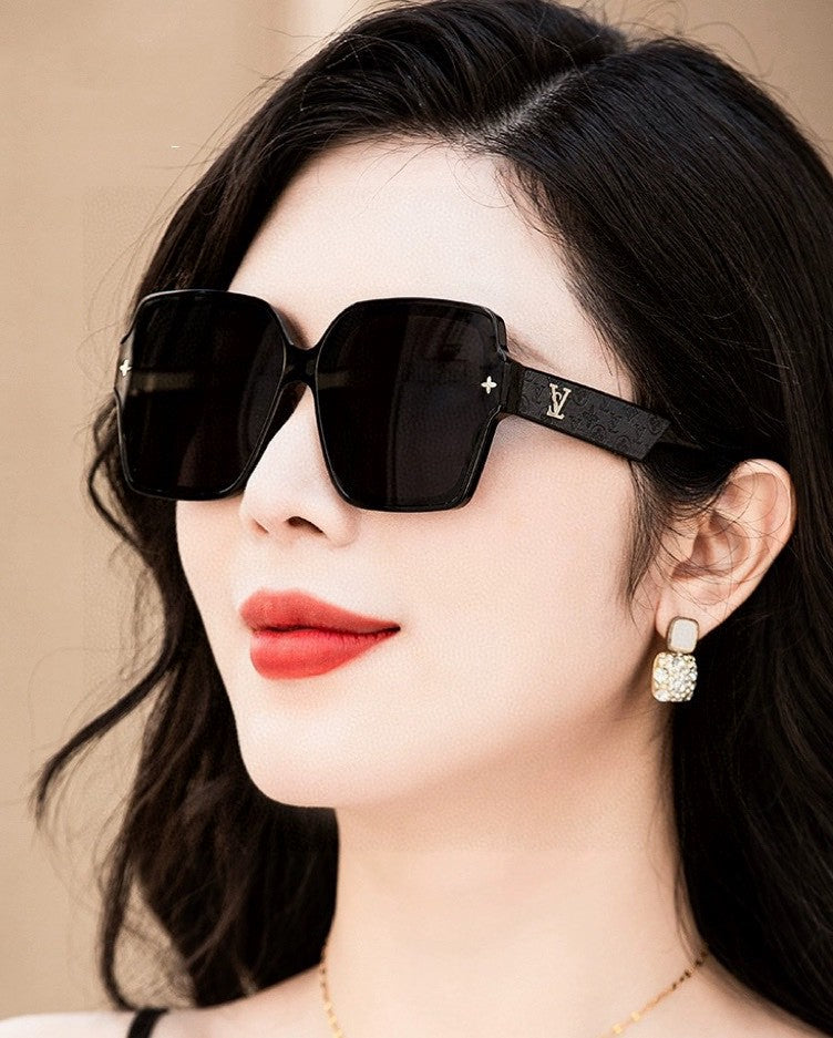 New Fashionable, Elegant, Comfortable, Lightweight, Exquisite  Sunglasses