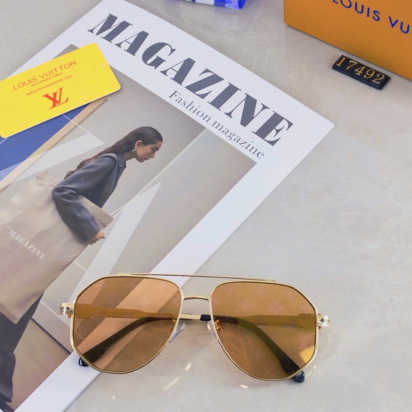 New  Large Frame Sunglasses with Double Beam UV Protection, Fashionable and Versatile for Men and Women, Outdoor Sunglasses with Eye Protection
