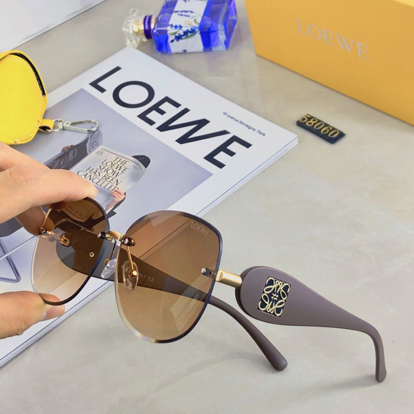 New Loewe premium brown cut sunglasses for female actors with elegant temperament, square UV resistant sunglasses, fashionable