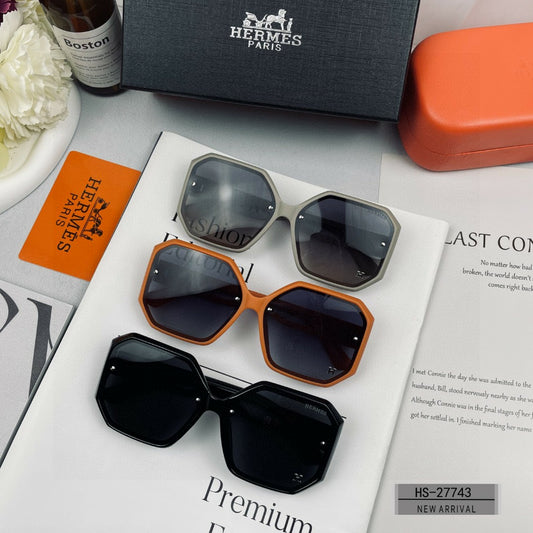 New trendy classic  lightweight and comfortable sunglasses