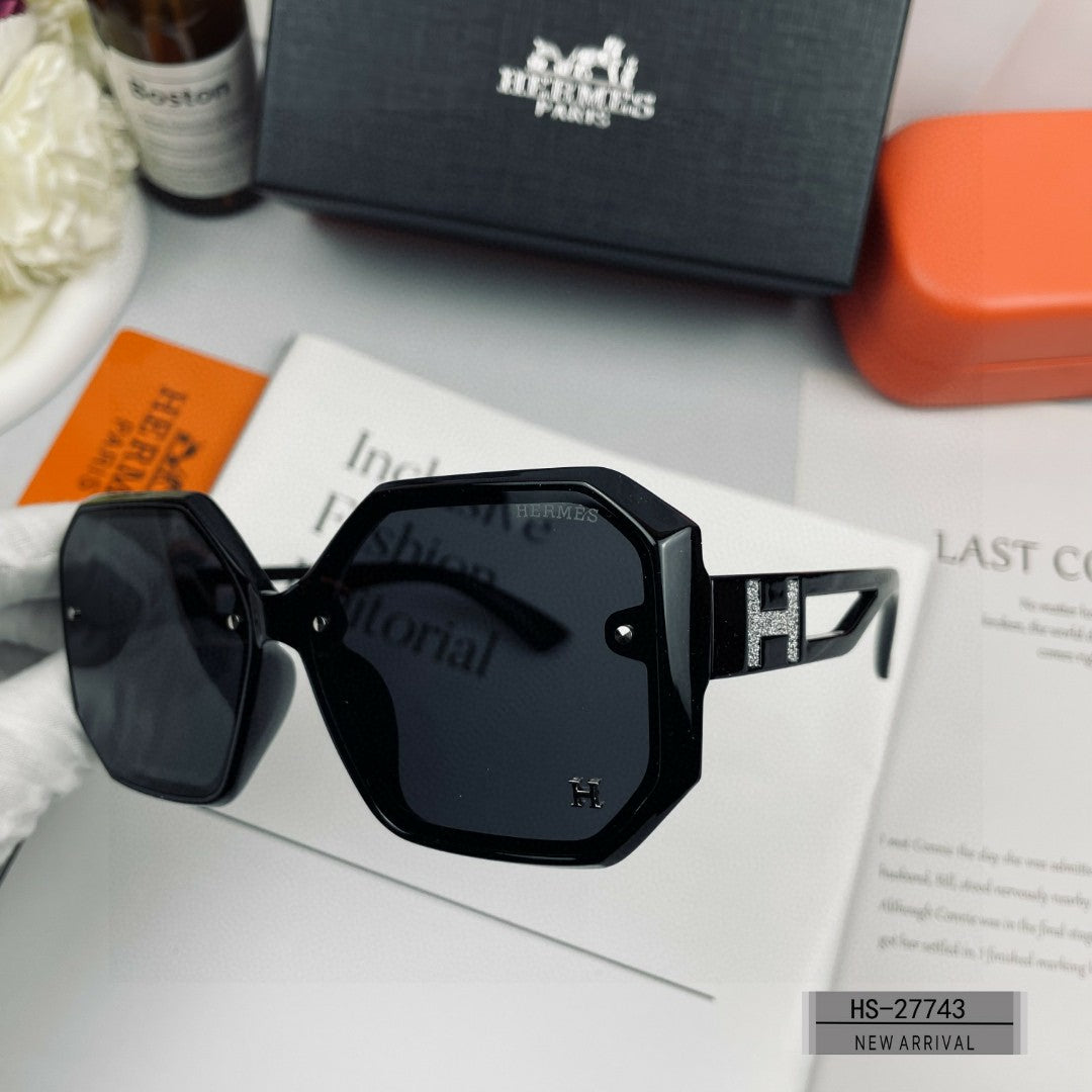 New trendy classic  lightweight and comfortable sunglasses